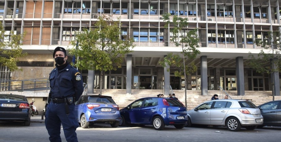 Θεσσαλονίκη: Έξι συλλήψεις για χρηματισμούς στην Ιατροδικαστική Υπηρεσία και παράνομες ταριχεύσεις νεκρών