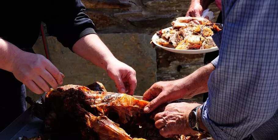 Τι να προσέξετε όταν αγοράζετε αρνί και αυγά – Η ανακοίνωση του ΕΦΕΤ