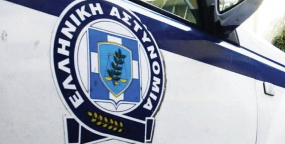 Άγρια καταδίωξη στην Καλαμάτα: ΙΧ τραυμάτισε σοβαρά μοτοσικλετιστή - Διέφυγε πεζός ο οδηγός