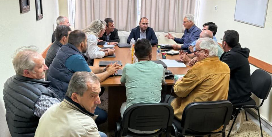 Συνάντηση εργασίας για τη διαχείριση των δασών στο Εργατικό Κέντρο Έδεσσας