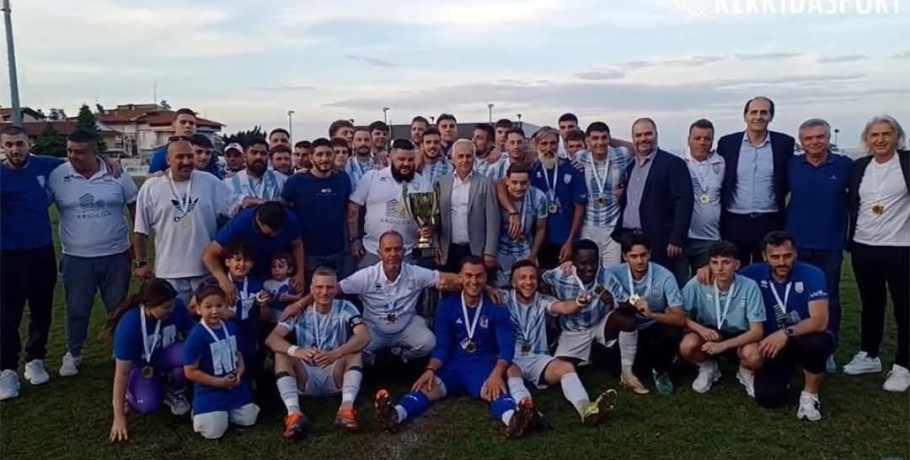 Κυπελλούχος ΕΠΣ Ημαθίας ο ΦΑΣ Νάουσα – Στην κορυφή με τον Δημήτρη Ασλαμπάλογλου!