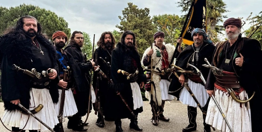 Γιαννιτσά/Φίλοι Ιστορίας: Ένας Σύλλογος πραγματικό..."Ολοκαύτωμα"-Τριήμερο με έντονη παρουσία στη Νάουσα