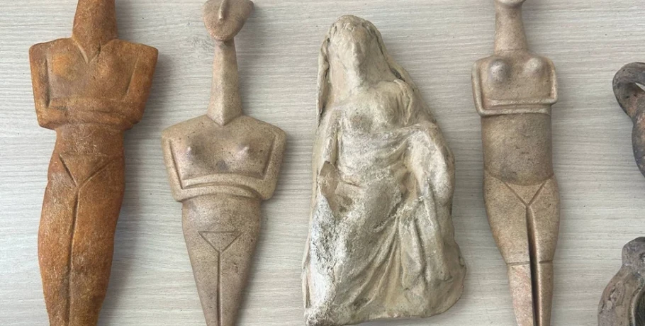 Η γυναίκα μυστική αστυνομικός και οι αρχαιοκάπηλοι στην Κρήτη – «Ζητούσαν πάνω από 1,5 εκατ. για ένα αντικείμενο»