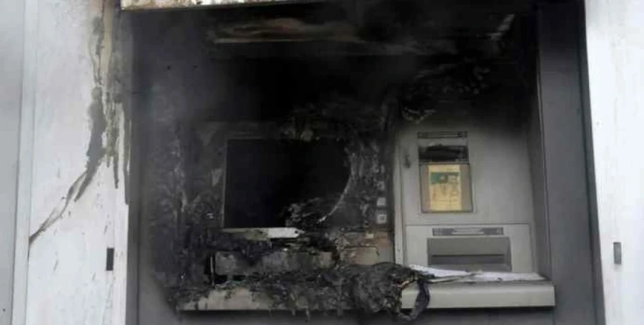 Θεσσαλονίκη: Επιχείρησαν να «ξηλώσουν» ΑΤΜ στη Ν. Ευκαρπία