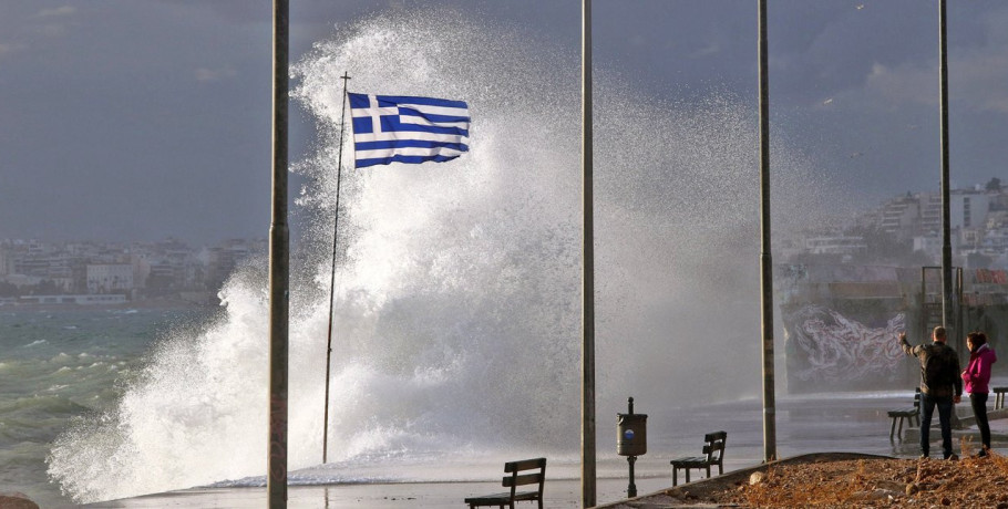 Σαν φθινόπωρο και σήμερα ο καιρός: Με βοριάδες 9 μποφόρ και την πιο κρύα μέρα το τελευταίο διάστημα