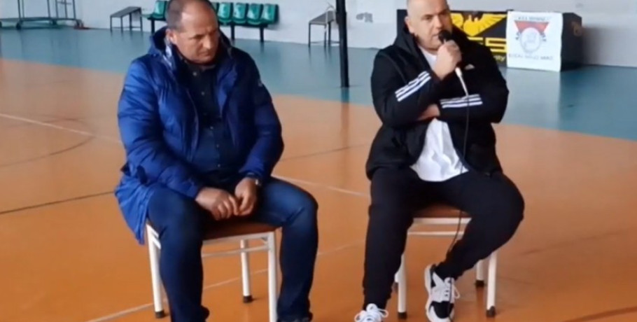 Μαθητές του 2ου Δημοτικού Σχολείου Σκύδρας πήραν συνέντευξη από τον παραολυμπιονίκη Αναστάσιο Τσίου και τον προπονητή Κωνσταντίνο Φερφέλη