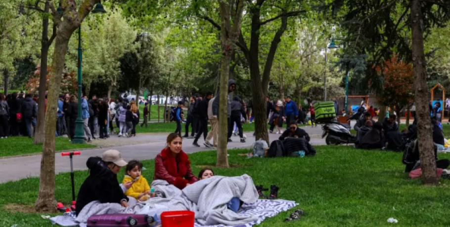 Σεισμός στην Κωνσταντινούπολη: Ο Ερντογάν έκανε σύσκεψη χωρίς εκπροσώπους του Δήμου – Πάνω από 280 μετασεισμοί