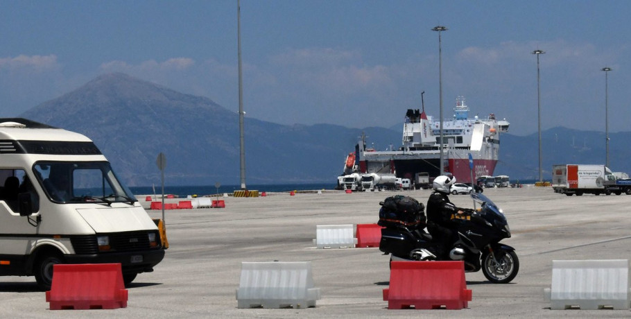 Πάτρα: Τραγικός θάνατος για 47χρονη ναυτικό μέσα στο λιμάνι -Την παρέσυρε νταλίκα