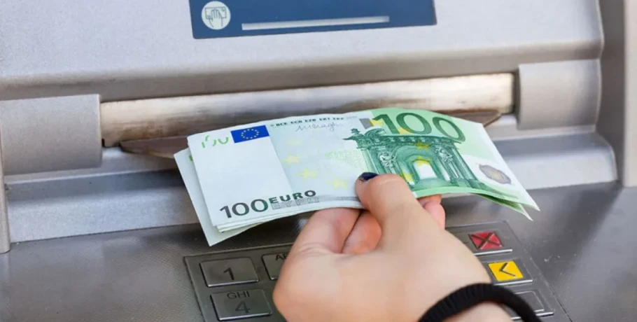 ΟΠΕΚΑ: Ποια επιδόματα καταβάλλονται την Τετάρτη 30/4