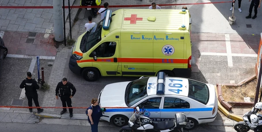 Νεκρός 20χρονος Τσέχος: Έπεσε από τον 10ο όροφο ξενοδοχείου στο κέντρο της Αθήνας