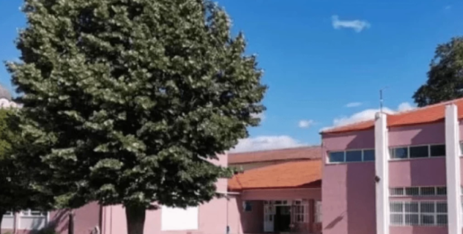 Μαθήτριες του Γυμνασίου Σκύδρας στους μαθητικούς Αγώνες Αυθόρμητου Λόγου
