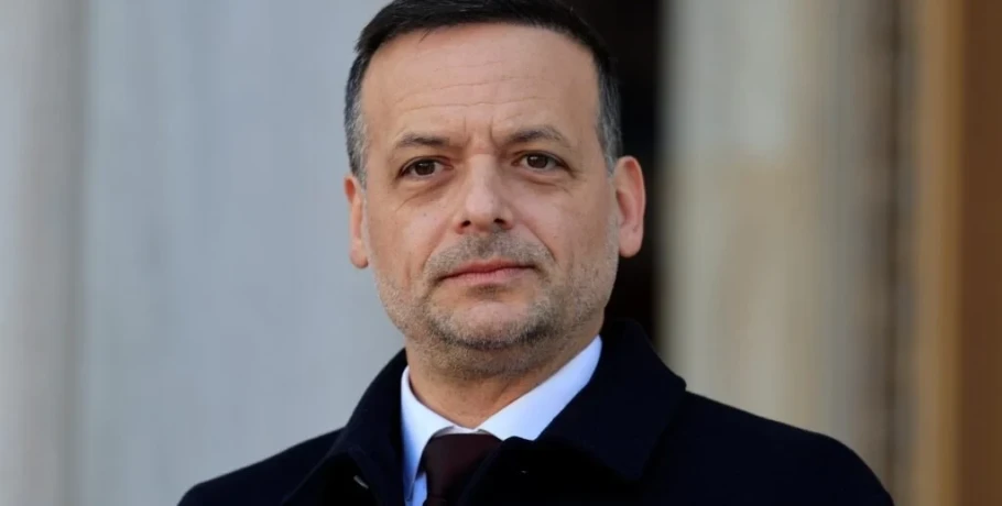 Προειδοποίηση για πιθανό μπλακ άουτ στην Αθήνα - «Η κατανάλωση τριπλασιάζεται λόγω της τουριστικής κίνησης», λέει ο Δούκας