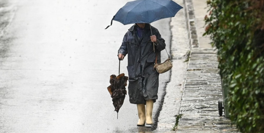 Καιρός: βροχές, καταιγίδες, χαλάζι