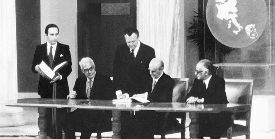 Ιορδάνης Τζαμτζής: «28 Μαΐου 1979 – Η Ελλάδα στην ΕΟΚ με υπογραφή του Εθνάρχη Κωνσταντίνου Καραμανλή»