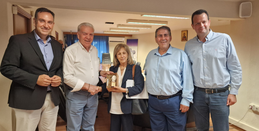Σύσκεψη ουσίας στο Επιμελητήριο Πέλλας: Εστίαση στην περιφερειακή ανάπτυξη, τον δρόμο και τη στήριξη της επιχειρηματικότητας