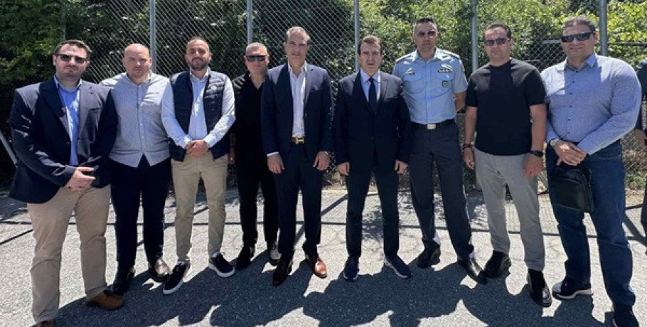 Η Ένωση Αξιωματικών Ελληνικής Αστυνομίας στα εγκαίνια του νέου κτιρίου του Αστυνομικού Τμήματος Λευκού Πύργου - Συνάντηση με τον Υπουργό Προστασίας του Πολίτη, κ. Μιχάλη Χρυσοχοΐδη»
