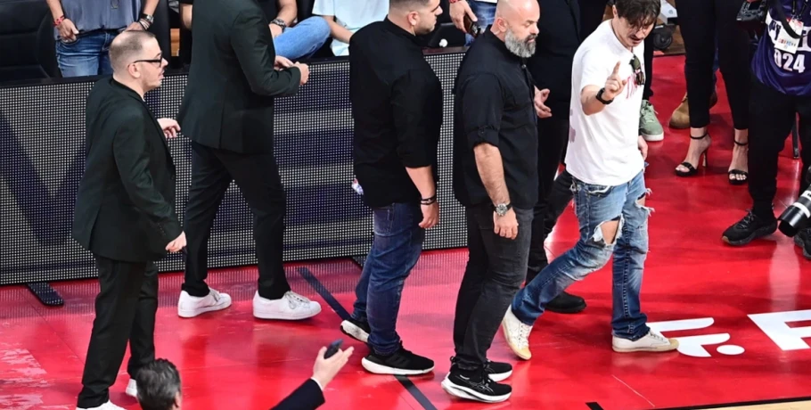 Μηδενική ανοχή, λένε από την κυβέρνηση μετά από όσα συνέβησαν στο ΣΕΦ - Ανακοινώσεις το μεσημέρι από τον Μαρινάκη