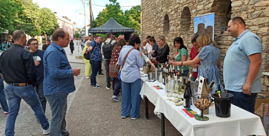 Με απόλυτη επιτυχία ολοκληρώθηκαν οι εκδηλώσεις του Διεθνούς Βαλκανικού Διαγωνισμού Κρασιού (B.I.W.C.) 2025 στη Νάουσα
