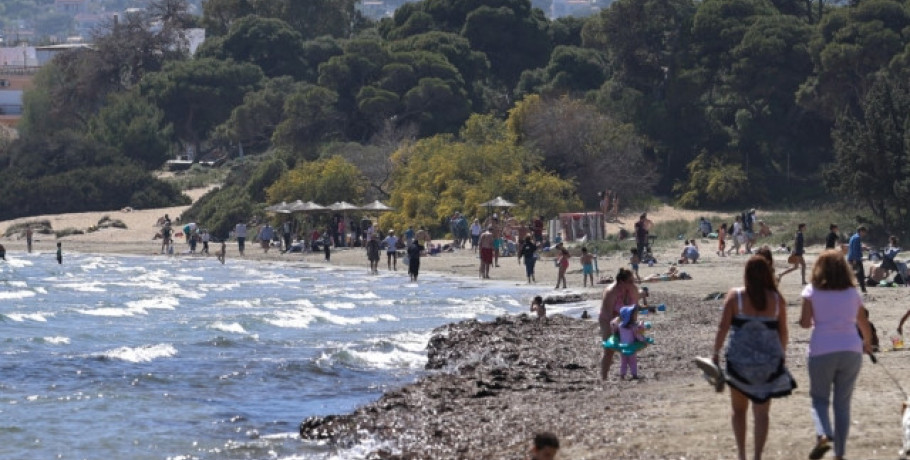 Καιρός: “Καυτό” το τριήμερο του Αγίου Πνεύματος – Τι θερμοκρασίες θα κάνει