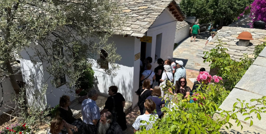 Ημερήσια προσκυνηματική εκδρομή στη Θάσο με τον Θεοφιλέστατο Επίσκοπο Αλμωπίας – Προσκύνημα στον Ταξιάρχη Αρχάγγελο Μιχαήλ