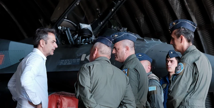 Μητσοτάκης για Σούδα: Δεν έχει καμία βάση ο φόβος για χτύπημα και δεν θα σχολιάσω στρατιωτικές συσκέψεις
