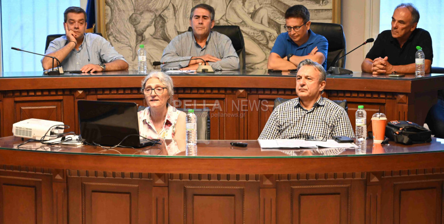 Παραμορφωμένα ροδάκινα: Όλες οι μέχρι τώρα ενδείξεις δείχνουν το άκαρι της οικογένειας Eriophyodae