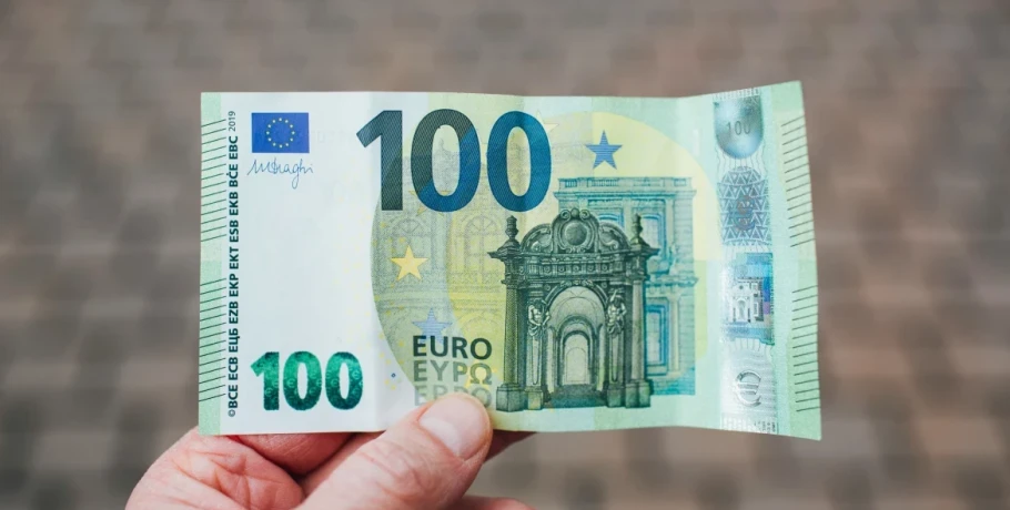Συντάξεις Ιουλίου 2025: Σε δύο δόσεις οι πληρωμές