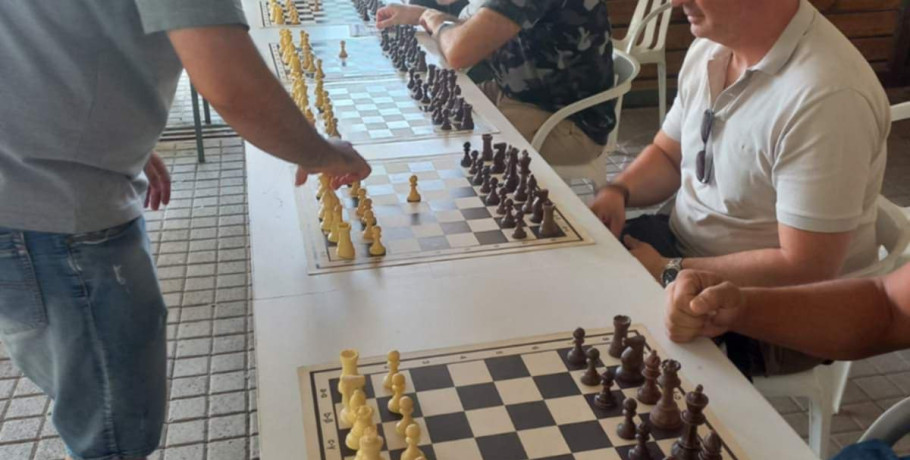 Συναρπαστικοί οι σκακιστικοί αγώνες σιμουλτανέ με τον grandmaster Αθανάσιο ﻿Μαστροβασίλη