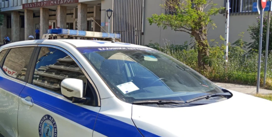 Αγρίνιο: Προφυλακιστέα η 58χρονη για τα παράνομα αναπηρικά επιδόματα – Ελεύθεροι με όρους οι άλλοι 6 κατηγορούμενοι