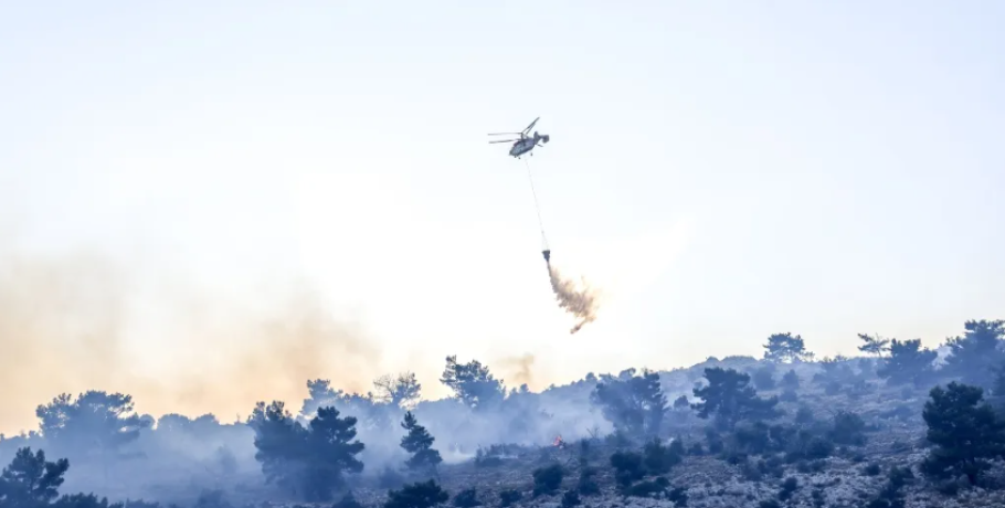 Σε ύφεση η πυρκαγιά στη Χίο - Άφησε πίσω της εικόνες καταστροφής [βίντεο]
