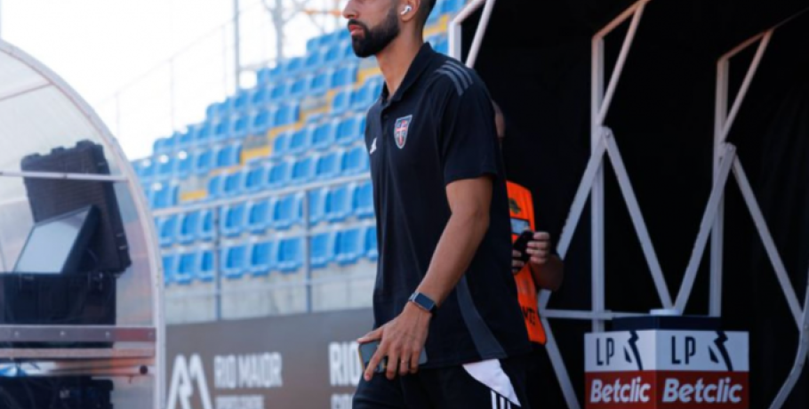A Bola: «ΠΑΟΚ, Βερόνα και Βασιλεία παρακολουθούν τον Ζοάο Γκουλάρτ»