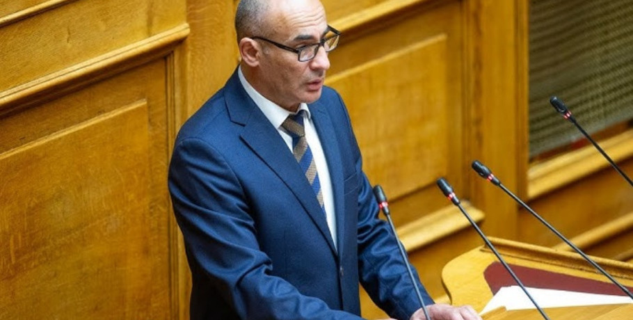 Δελβερούδης (ΝΙΚΗ): «Το κομματικό κράτος ζει και βασιλεύει – Ένα κράτος στο έλεος της διαπλοκής»