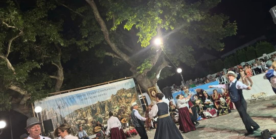 Μια Βραδιά Μνήμης και Παράδοσης στη Θηριόπετρα: Τιμή στον Πολιτισμό και στον Πρόεδρο Βαγγέλη Ουργαντζόγλου