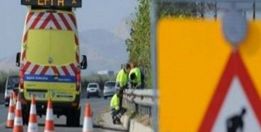 Εργασίες κοπής πρασίνου στην Ε.Ο.2 Θεσσαλονίκης- Ν.Μουδανιών και στο παράπλευρο οδικό δίκτυο από την ΠΚΜ