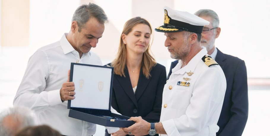 Μητσοτάκης: H κυβέρνηση στηρίζει τις Ένοπλες Δυνάμεις -Τα καταδυτικά ρολόγια στα ΟΥΚ, δωρεά από το Ίδρυμα Λασκαρίδη