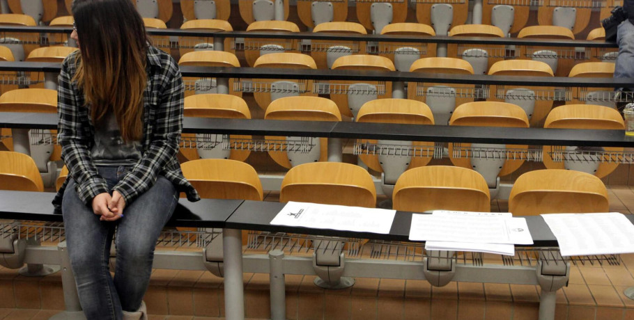 Ζαχαράκη: Τελευταία ευκαιρία για 35.000 «αιώνιους» φοιτητές, θα διαγραφούν 290.000 – Ποια τα κριτήρια για τη δεύτερη ευκαιρία