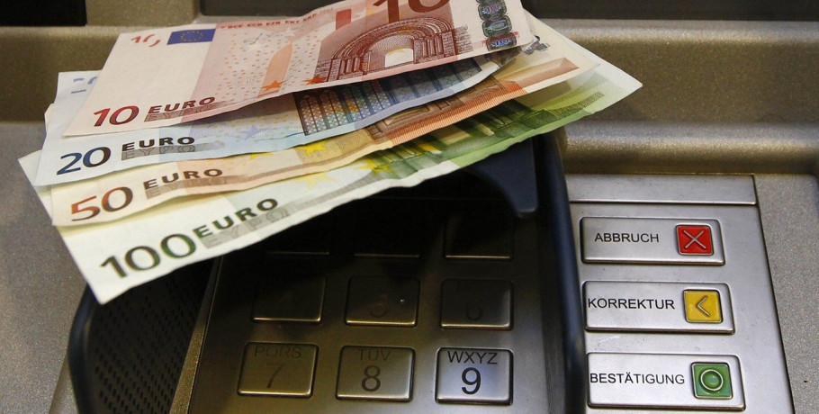 ΔΥΠΑ - Voucher «μαμούθ» δίνει ζεστά ως 2750€ σε 200.000 πολίτες με 2 κινήσεις