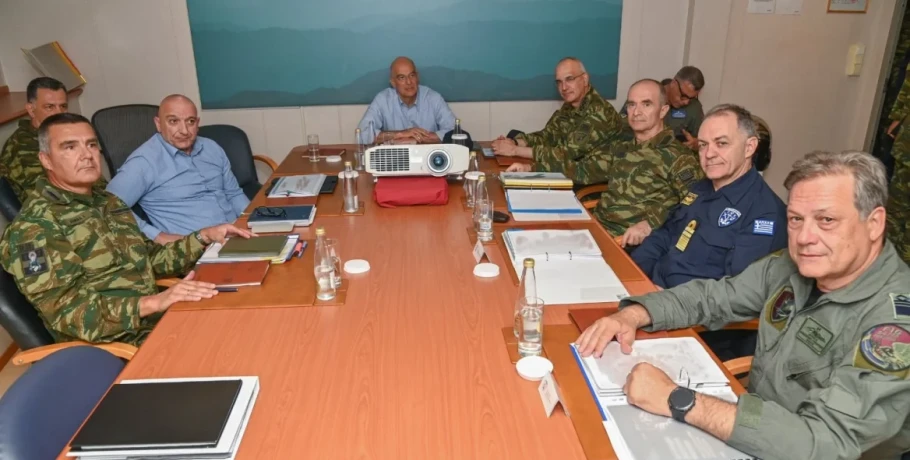 Δένδιας: Σύσκεψη εν πλω στο «Περσέας» για την υλοποίηση της «Ατζέντας 2030»