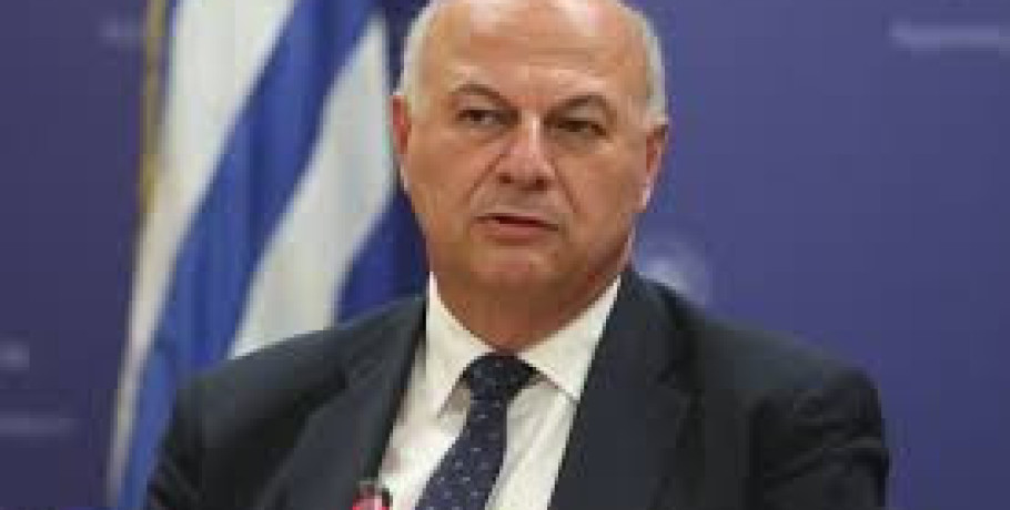 Τσιάρας: Οι αιτήσεις στη βιολογική μελισσοκομία έφτασαν στα 166 εκατ. ευρώ όταν είχαν προϋπολογιστεί 18 εκ. ευρώ – Φρένο από τον Υπουργό Αγροτικής Ανάπτυξης