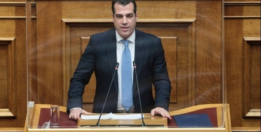 Στη Λιβύη ο Πλεύρης με στόχο την άμεση αποκλιμάκωση των ροών προς την Κρήτη