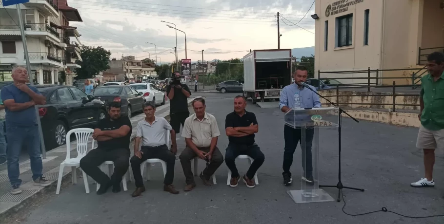 Συμπύρηνο ροδάκινο: Αύριο η συνάντηση με την ΕΚΕ