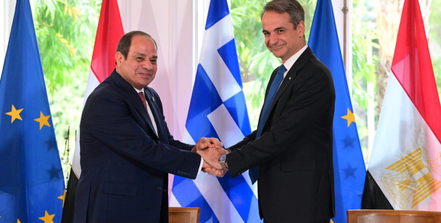 Τηλεφωνική επικοινωνία Μητσοτάκη–Αλ Σίσι: Μεταναστευτικό, εξελίξεις στη Λιβύη και Μονή του Σινά τα θέματα που συζητήθηκαν