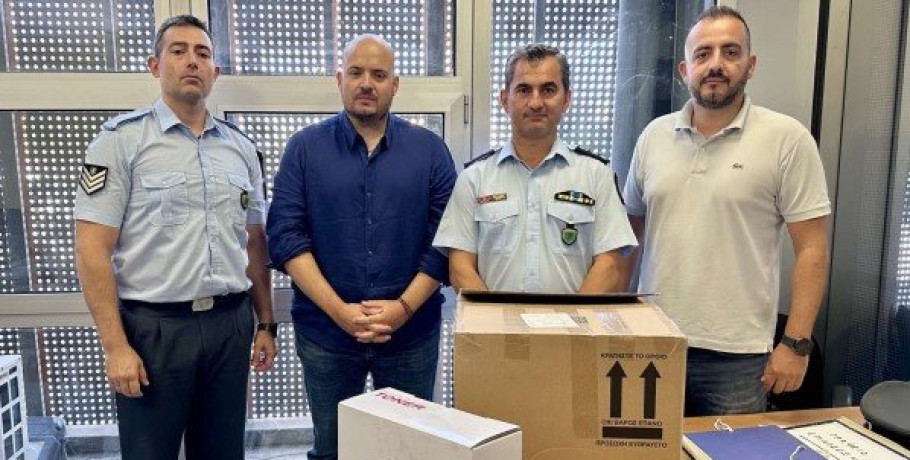 Ένωση Αξιωματικών Ελληνικής Αστυνομίας Κεντρικής Μακεδονίας- Επίσκεψη στο Αστυνομικό Τμήμα Λευκού Πύργου - Παράδοση Υλικοτεχνικού Εξοπλισμού