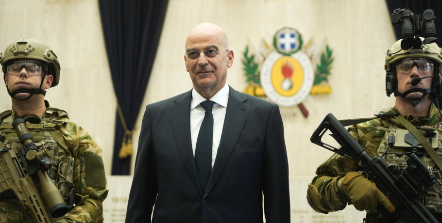 Δένδιας: Ριζικές αλλαγές στο Στρατό -Έως 100 € το μήνα στους στρατεύσιμους