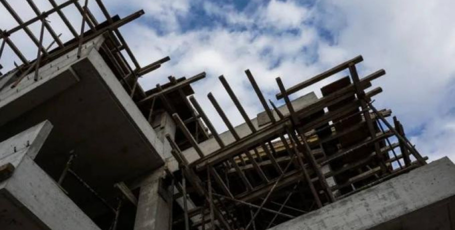 Νεκρός σε οικοδομή εντοπίστηκε 55χρονος άνδρας στη Λάρισα