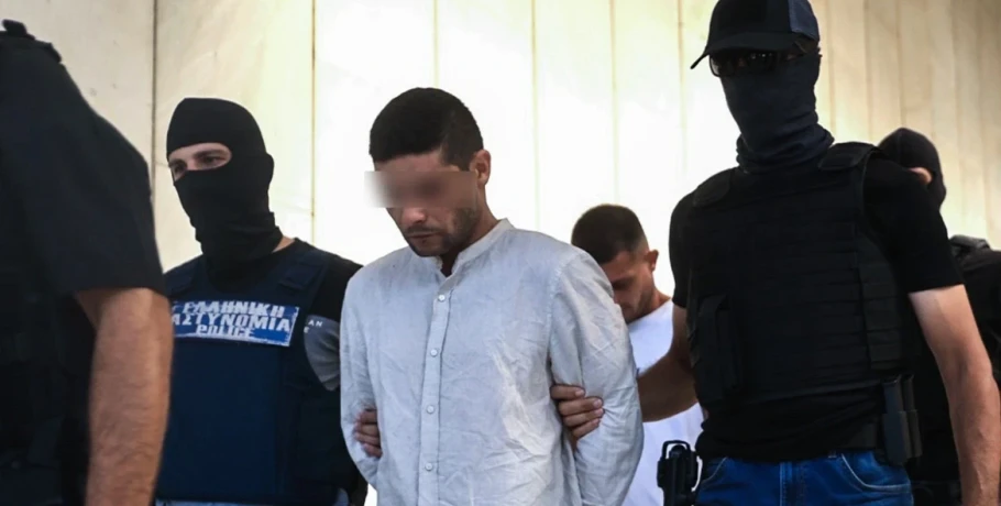 Είμαι καλός άνθρωπος, όχι εγκληματίας, αυτός ήταν κακός και περίεργος: Η απολογία του 35χρονου που δολοφόνησε τον Πολωνό καθηγητή