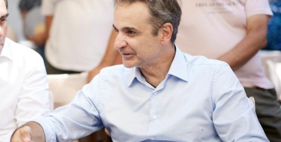 Μητσοτάκης από Σκιάθο: «Κλείνουμε τα αφτιά στην τοξικότητα και εργαζόμαστε σκληρά»