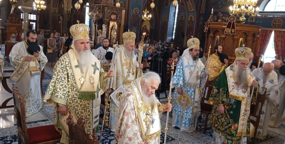 Πολυαρχιερατική Θεία Λειτουργία στον Καθεδρικό Ι. Ναό Αγίας Σκέπης Έδεσσας για τον εορτασμό του Αγίου Καλλινίκου