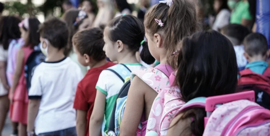 Δημογραφικό: Μειωθήκαμε κατά 500.000 άτομα, καταρρέουν οι γεννήσεις - Πότε ξεκίνησε η μείωση του πληθυσμού στην Ελλάδα