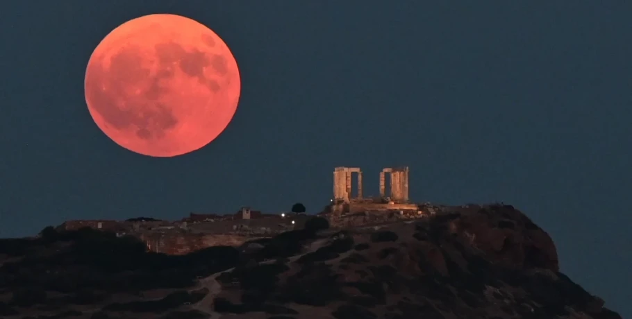 Όσα πρέπει να γνωρίζετε για την πιο δυνατή πανσέληνο του καλοκαιριού – Ο «Οξύρρυγχος» φωτίζει τον Υδροχόο στις 9 Αυγούστου